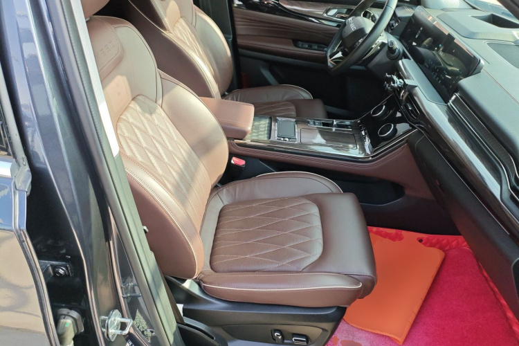 星途揽月 2021款 400T 四驱星尊Pro版 7座局部细节41