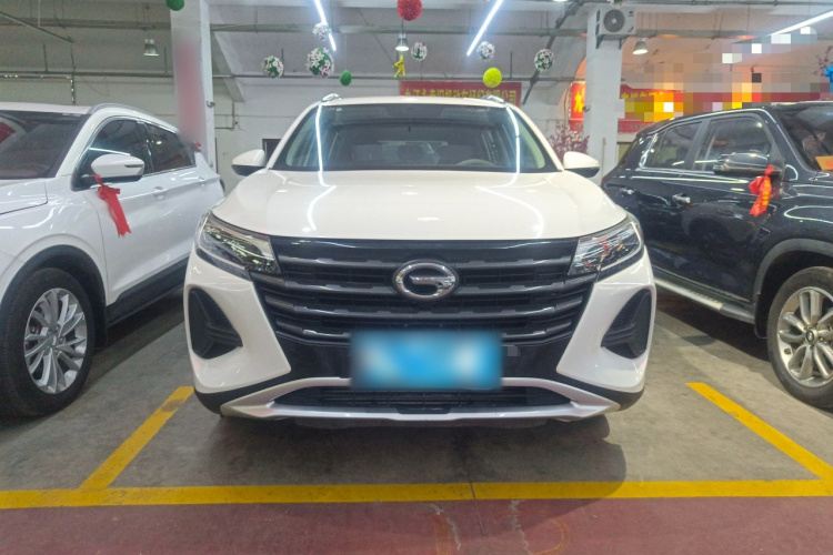 广汽传祺 传祺GS4 2020款 270T 自动精英科技版车身外观2