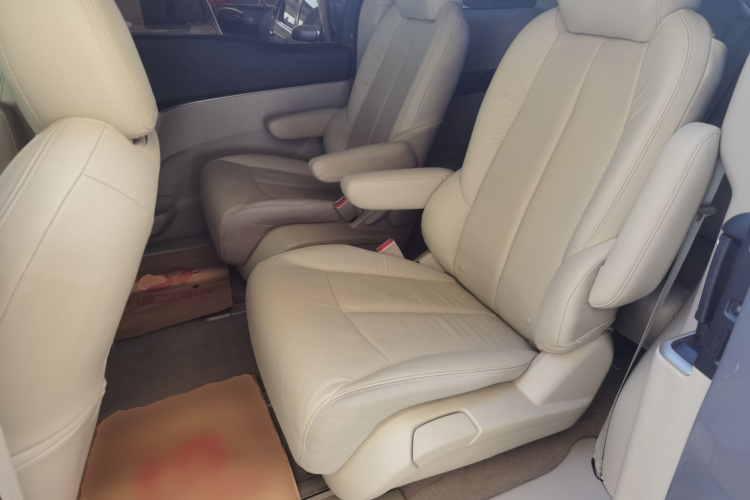 别克GL8 2017款 25S 豪华型 国V中控内饰7004