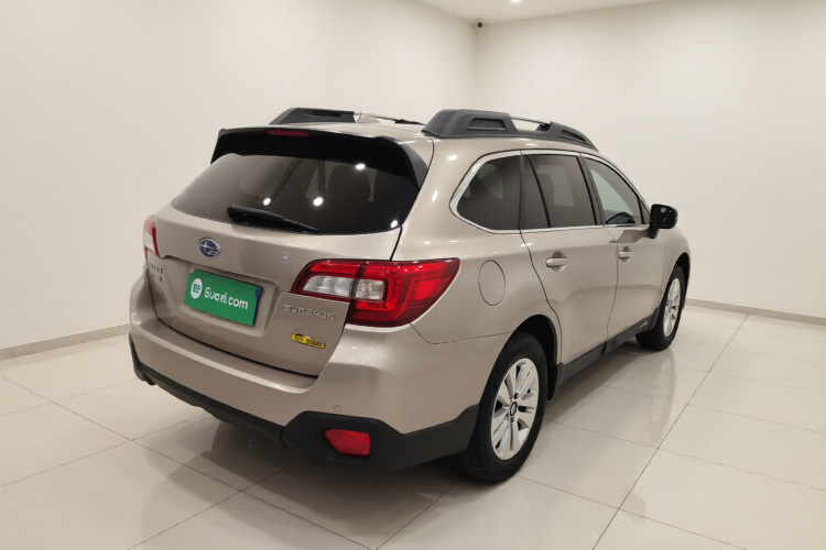 斯巴鲁 傲虎 2015款 2.5i 豪华导航版车身外观7