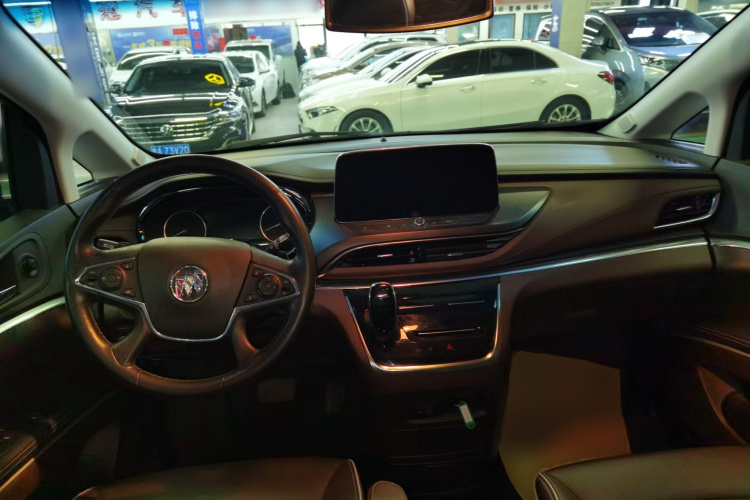 别克GL8 2023款 陆上公务舱 652T 豪华型中控内饰7002