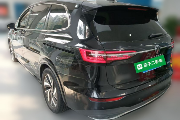 大众 威然 2024款 380TSI 尊驰版车身外观5