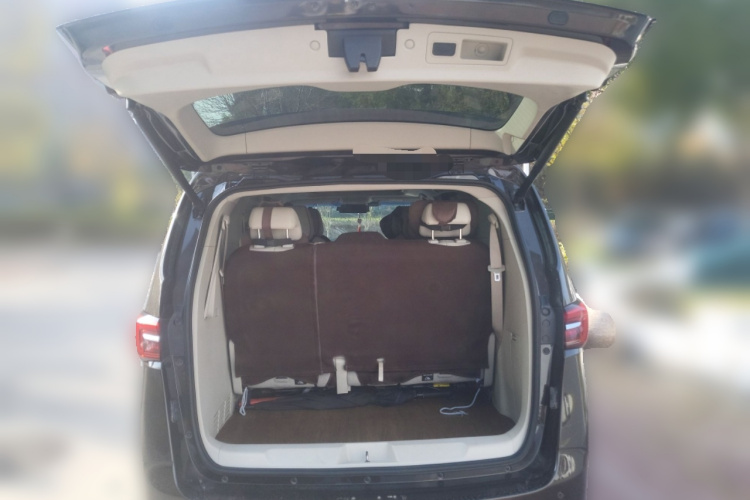 别克GL8 2020款 陆上公务舱 652T 豪华型中控内饰23