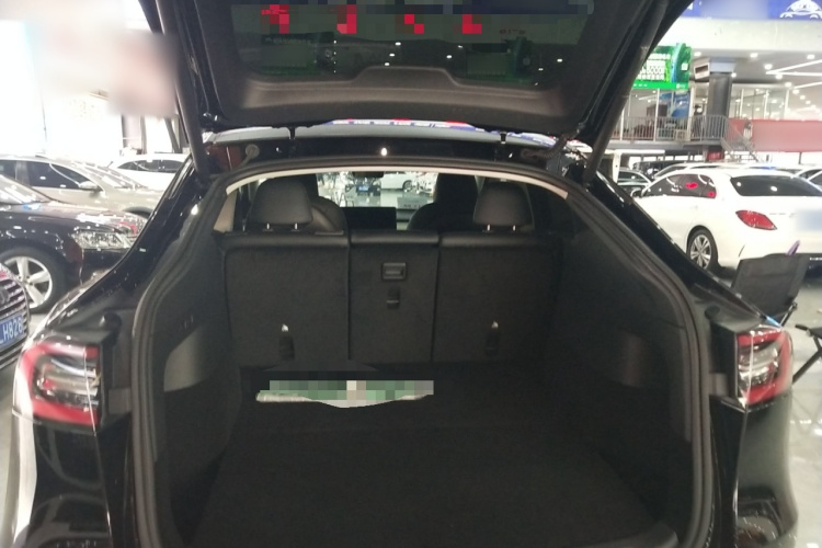 特斯拉 Model Y 2022款 改款 后轮驱动版机舱底盘23