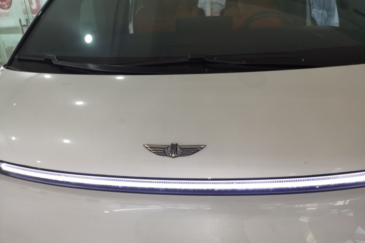 吉利银河 翼真L380 2024款 140度 6座 四驱Ultra机舱底盘24