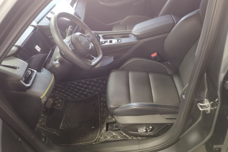 领克03 2023款 1.5TD DCT劲Pro中控内饰19