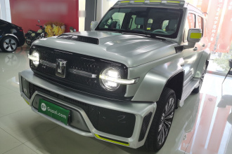 超境汽车 共创坦克300 2021款 2.0T 赛博坦克