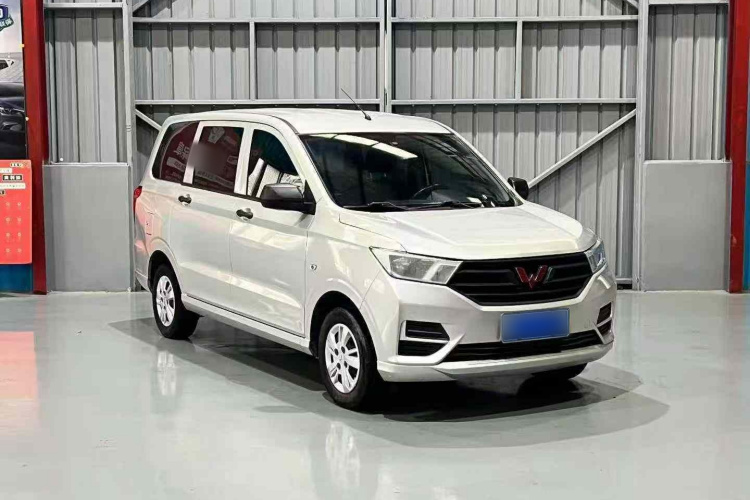 五菱汽车 五菱宏光 2019款 1.5L S基本型国VI LAR车身外观6007