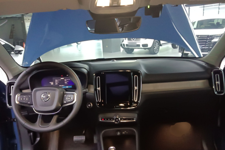 沃尔沃XC40 2023款 B4 四驱智远豪华版中控内饰7002