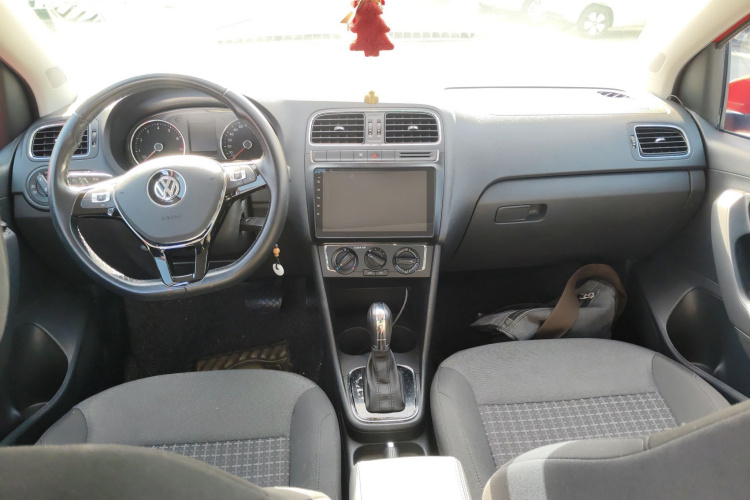 大众 Polo 2016款 1.6L 自动舒适型中控内饰12