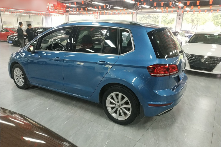 大众 高尔夫·嘉旅 2019款 280TSI 自动好奇型 国VI车身外观6004