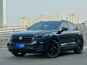 大众 途锐 2021款 3.0TSI 锐享版 曜黑运动套装