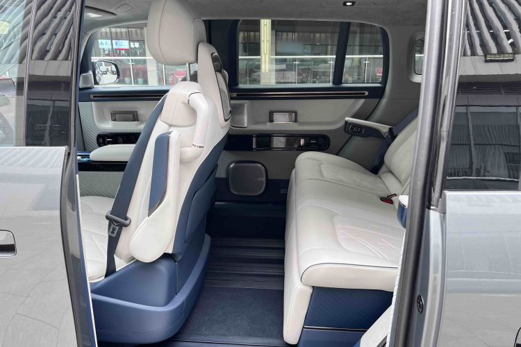 极氪MIX 2025款 长续航智驾版中控内饰7004