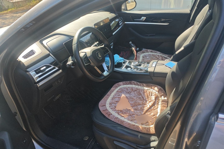 比亚迪 秦PLUS 2023款 EV 510KM 出行版中控内饰19