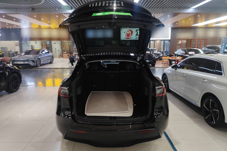 特斯拉 Model Y 2022款 改款 后轮驱动版局部细节23