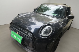MINI 2023款 1.5T COOPER 紫夜出逃 特别版