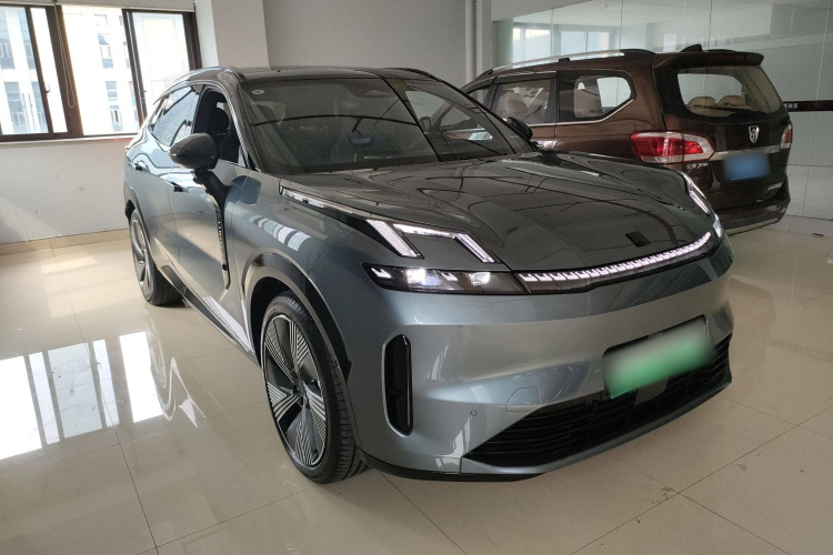 领克08 EM-P 2025款 220km 四驱性能Halo车身外观6002