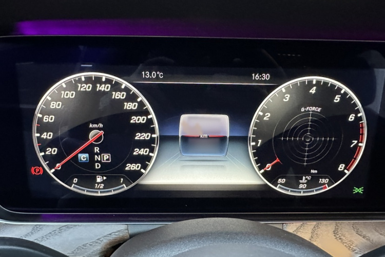 奔驰E级 2020款 改款 E 300 L 殊享版局部细节14