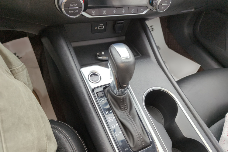 日产 天籁 2019款 2.0L XL 舒适版局部细节18