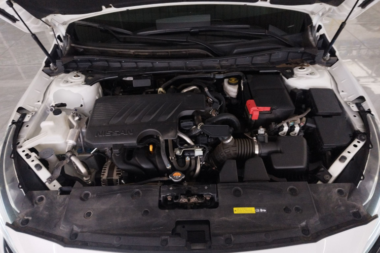 日产 天籁 2022款 2.0L XL-TLS 悦享版机舱底盘24