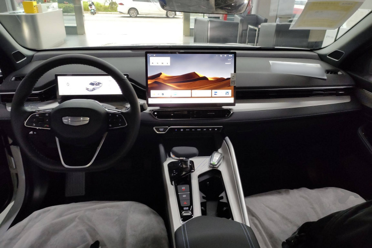 吉利汽车 星瑞 2025款 东方曜 1.5TD 扶摇版中控内饰12
