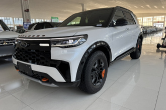 福特 探险者 2023款 EcoBoost 285 昆仑巅峰版 6座