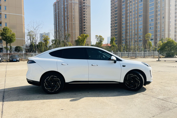 昊铂HT 2023款 670 后驱特高压NDA版车身外观6005