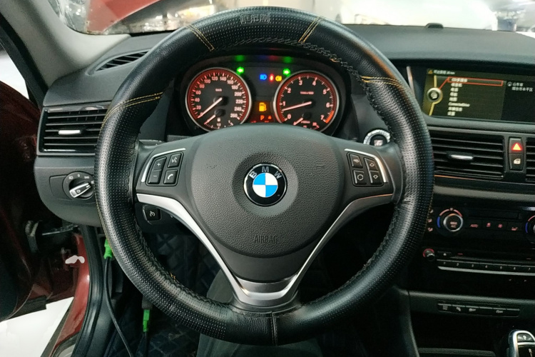 宝马X1 2014款 sDrive18i X设计套装局部细节13