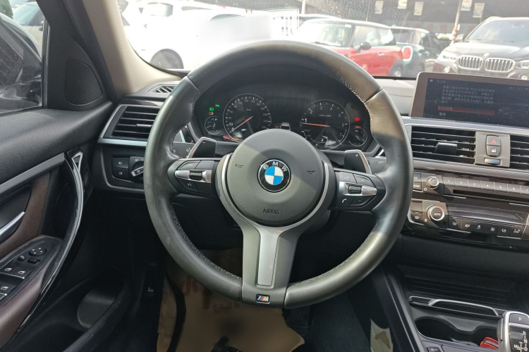 宝马3系 2019款 320Li M运动套装局部细节13