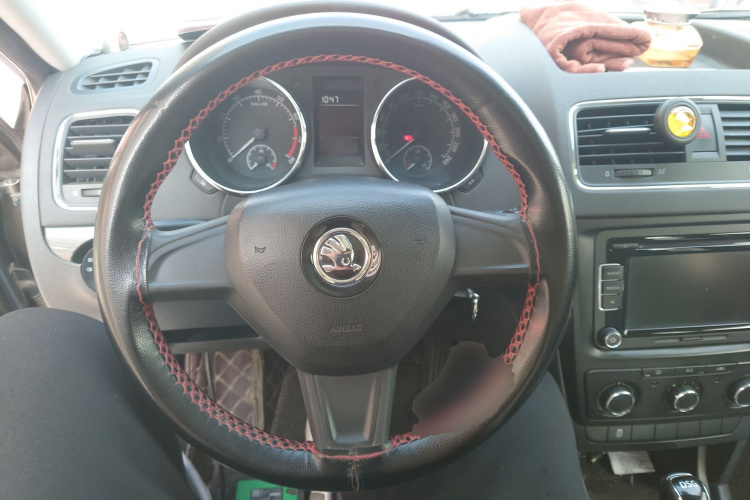 斯柯达 Yeti 2016款 1.4TSI DSG前行版中控内饰13