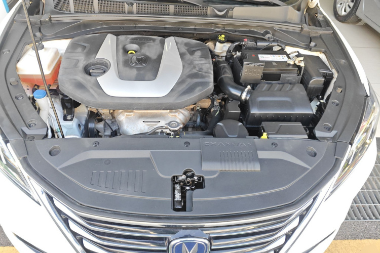 长安 逸动 2018款 XT 1.6L GDI 手动风潮型 国V局部细节24