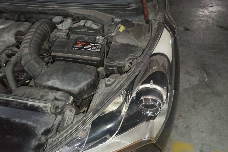 现代 Veloster飞思 2015款 1.6T 自动豪华版局部细节9007