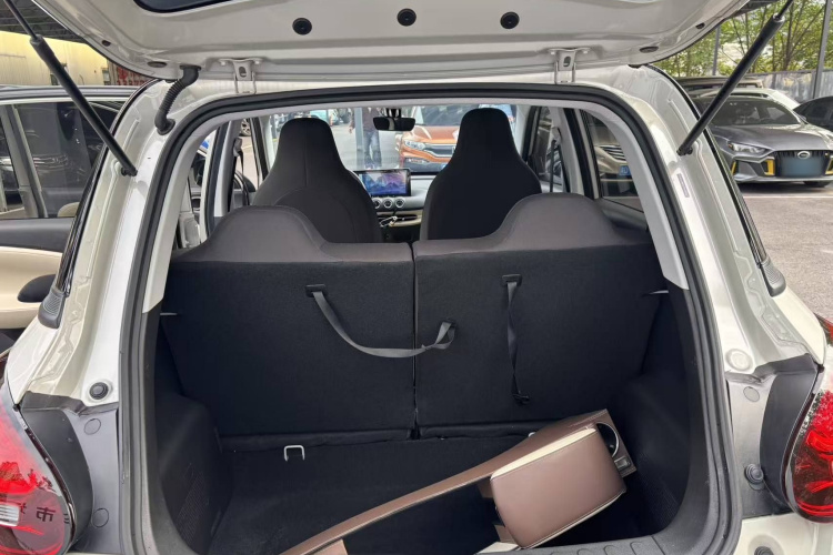 五菱汽车 五菱缤果 2024款 203km 轻享款中控内饰7007