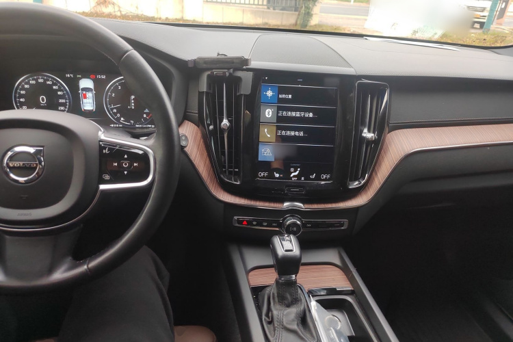 沃尔沃XC60 2021款 T5 四驱智远豪华版中控内饰7002