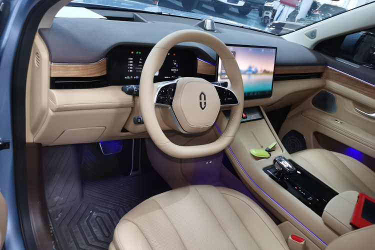 鸿蒙智行 问界M7 2024款 1.5T 后驱Plus版 5座中控内饰7002