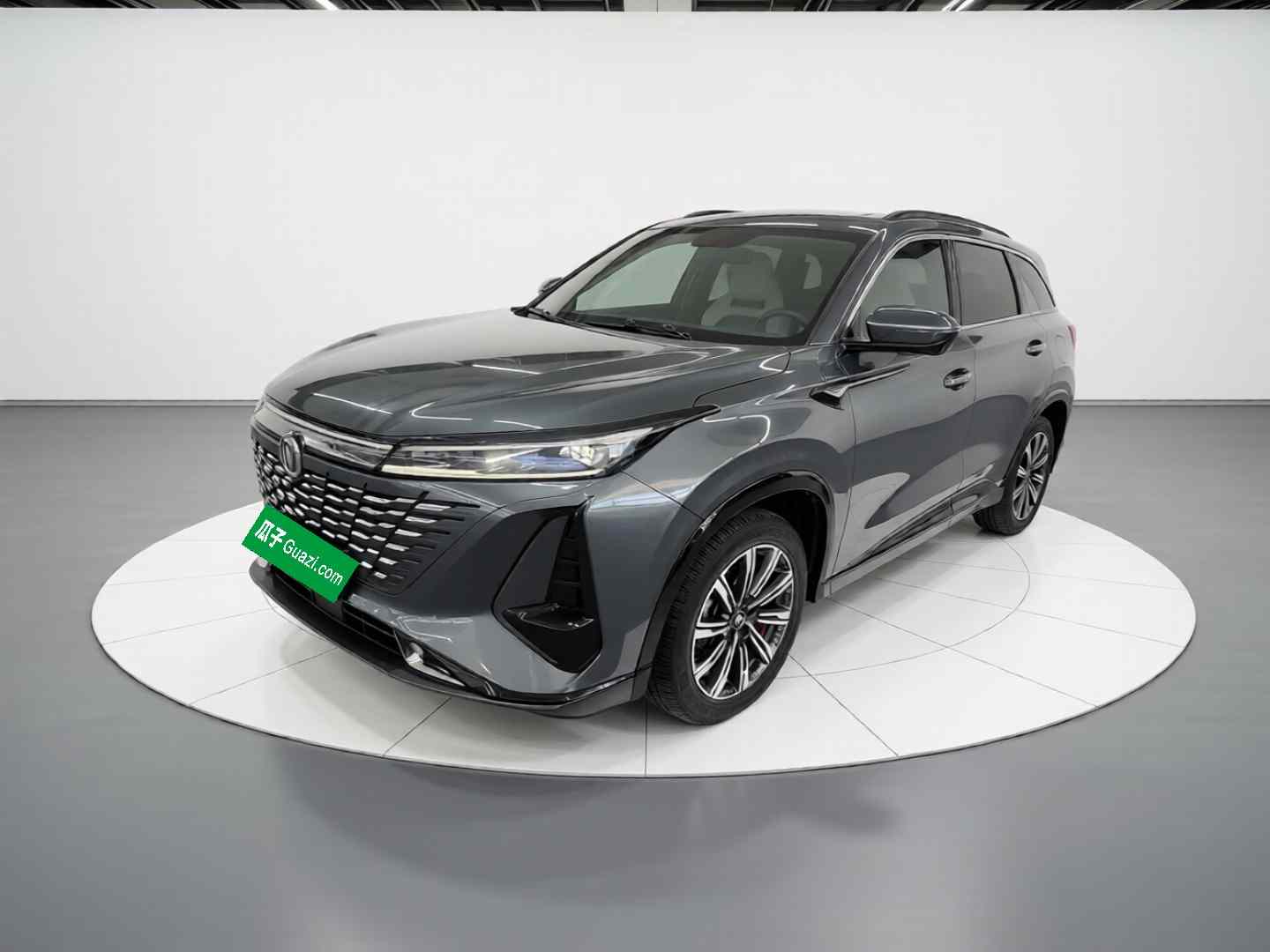 长安CS75 PLUS 2023款 第三代 1.5T 自动尊贵型(2)
