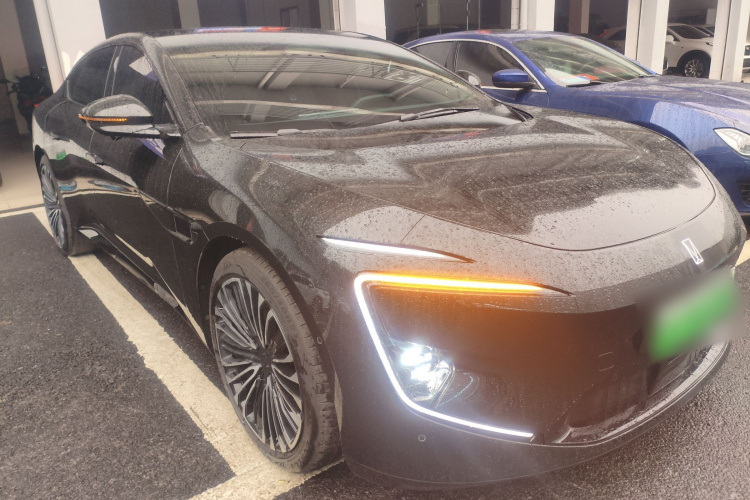 阿维塔12 2025款 改款 Max纯电版车身外观3