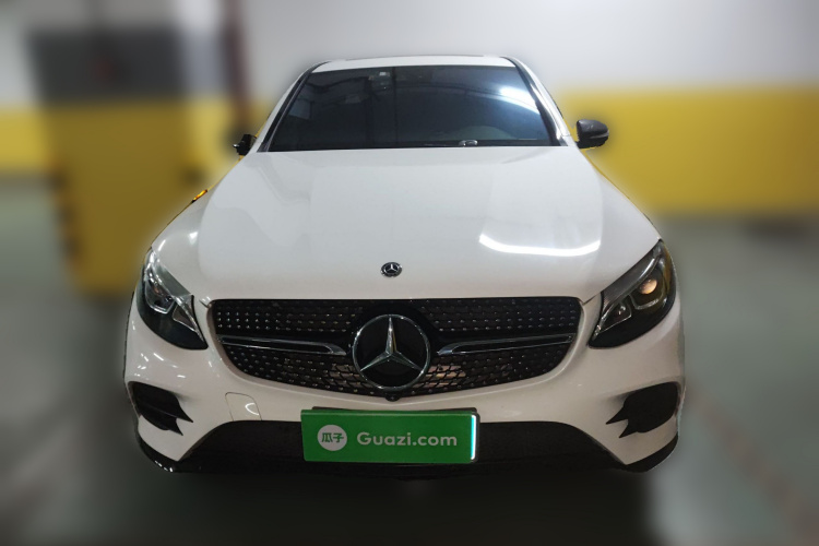 奔驰GLC轿跑 2018款 GLC 260 4MATIC 轿跑SUV车身外观2
