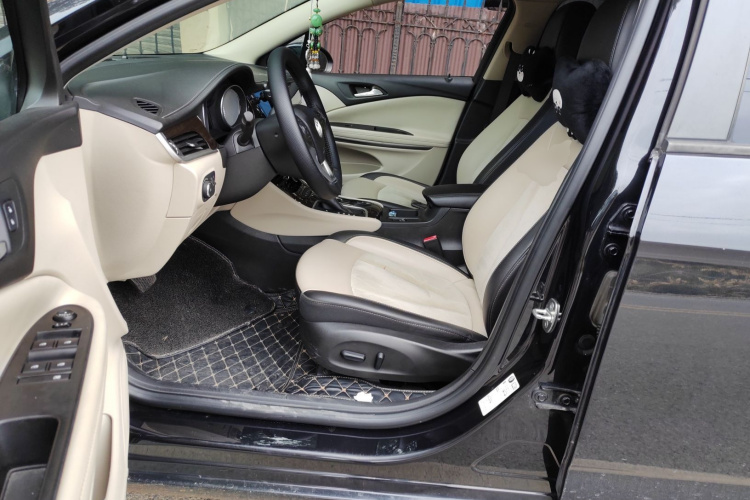 别克 威朗 2018款 三厢 15S 自动领先型局部细节19