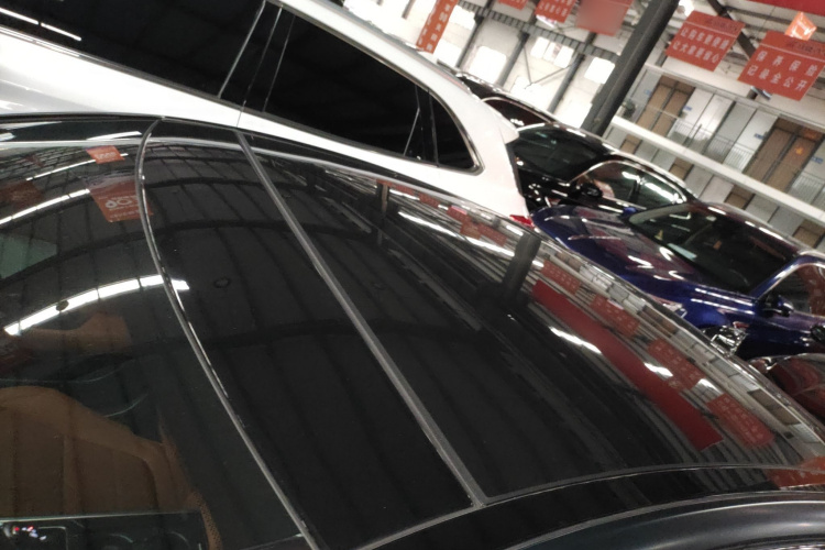 捷豹XEL 2024款 2.0T 250PS R-DYNAMIC S耀黑运动版局部细节57