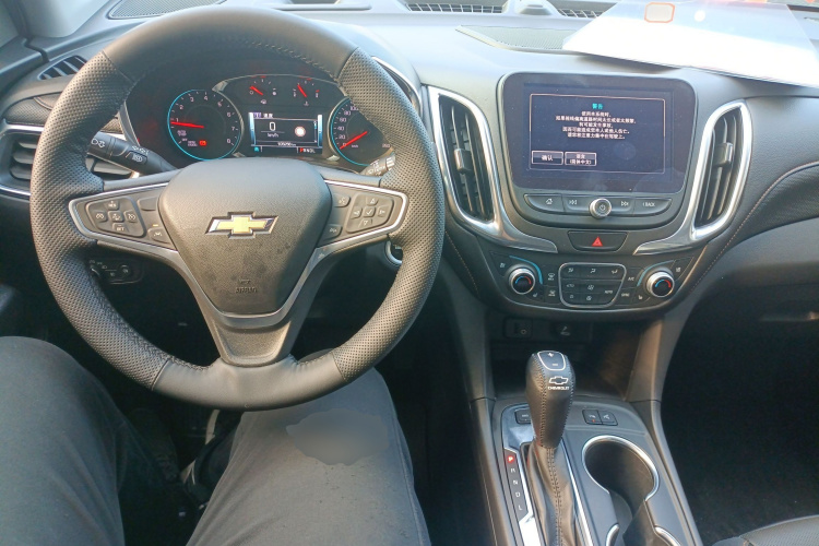 雪佛兰 探界者 2018款 RS 550T 自动四驱捍界版中控内饰12