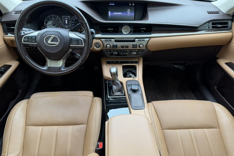 雷克萨斯ES 2015款 250 典雅版中控内饰7001