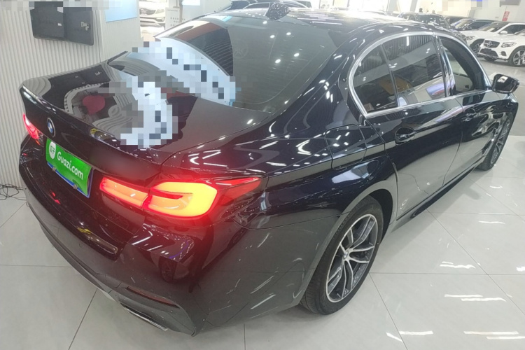 宝马5系 2021款 525Li M运动套装车身外观7