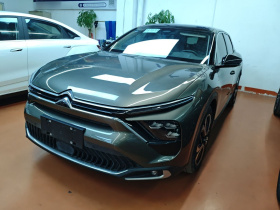 雪铁龙 凡尔赛C5 X 2021款 1.6T 领不凡