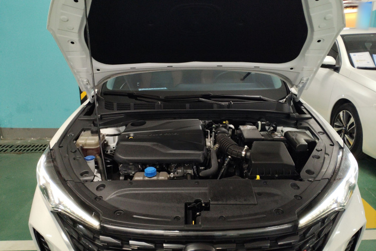 长安 逸动 2023款 畅享版 PLUS 蓝鲸NE 1.4T GDI DCT尊贵版机舱底盘24