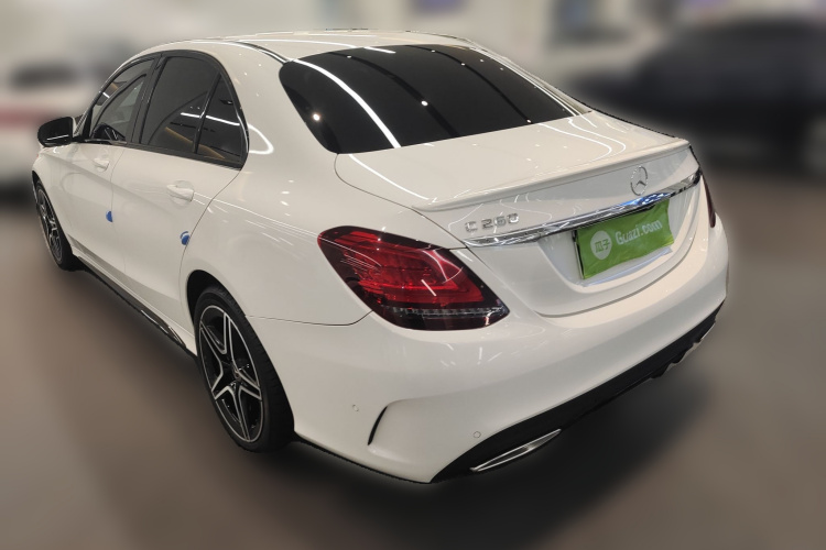 奔驰C级 2021款 C 260 星耀臻藏版车身外观5
