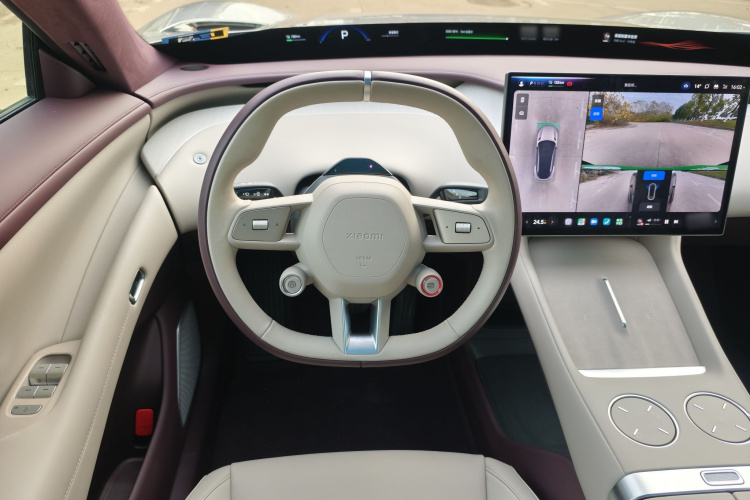 小米汽车 小米YU7 2025款 超长续航高性能四驱Max版中控内饰7007