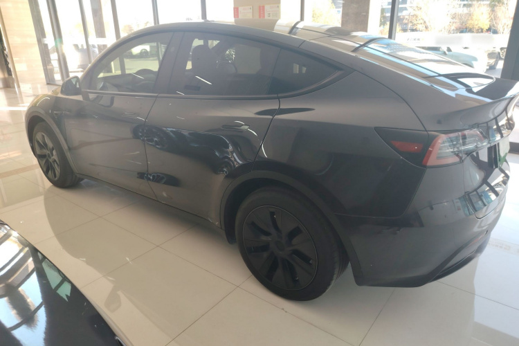 特斯拉 Model Y 2024款 后轮驱动版车身外观6003