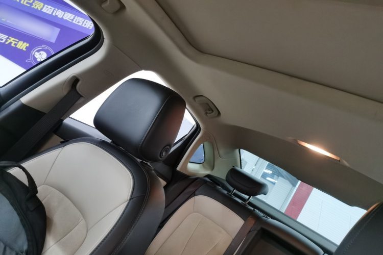 别克 威朗 2019款 三厢 15S 自动领先型中控内饰22