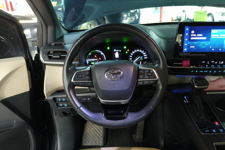 丰田 格瑞维亚 2022款 2.5L混动 尊爵版中控内饰13